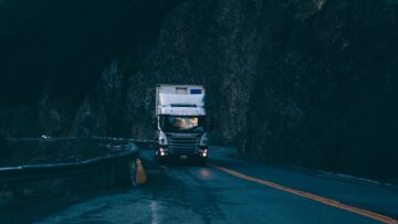 Spedycja – serce  logistyki i transportu